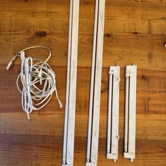 robus under cabinet flourescent strips x 4