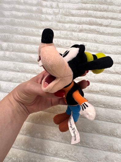 Disney Parks Store Goofy Plush Approx. 15 cm. opened mouth Used Please see photos