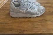 size 10 Uk Nike Air huraches