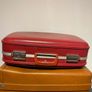 Four vintage suitcases 50s 60s 70s Image 4