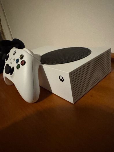Xbox series s + controller