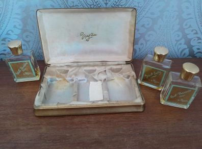Vintage Evyan Perfume Gift Set