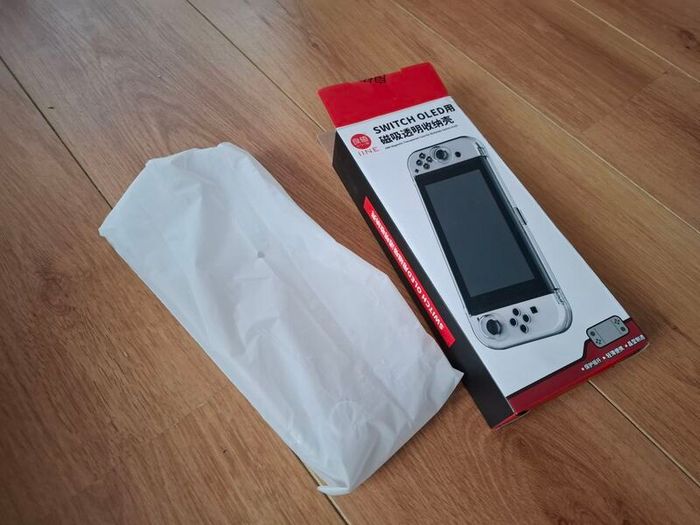 IINE Magnetic Transparent Case for Nintendo Switch OLED