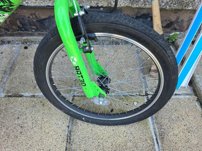 Halfords x rated flair bmx stunt bike