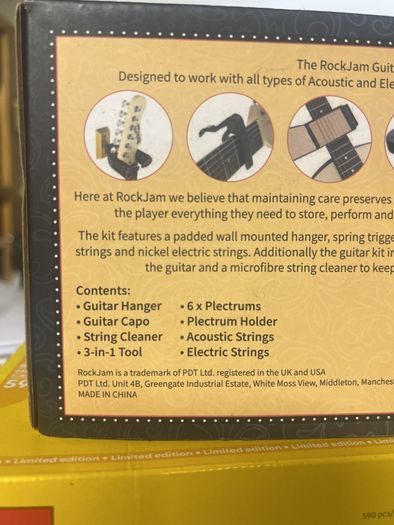 Guitar Accessory Kit