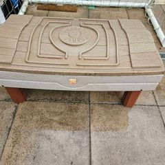 Sand and water table