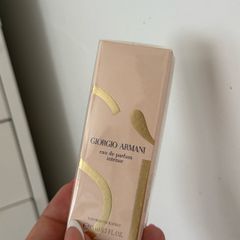 armani si intense perfume