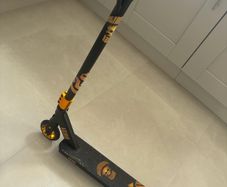 Blindside 1200 stunt scooter