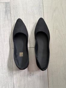 Ladies' Pump Shoes Size EU43 (More Like Size UK8)