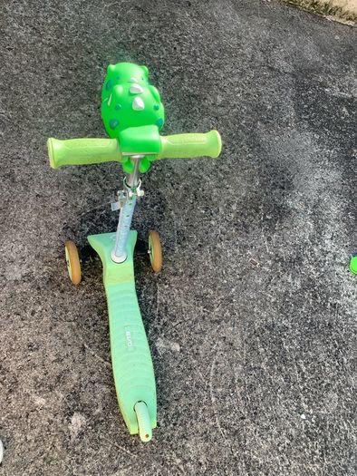 Toddler dino balance bike & scooter bundle!!