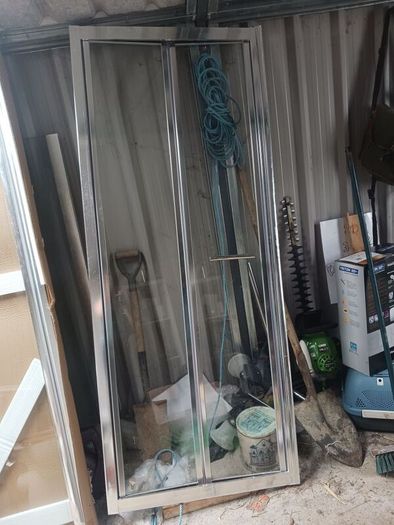 760mm infold shower door