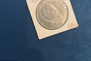 Queen Elizabeth 11 1965Crown Coin Winston Churchill