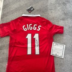 Signed Ryan Giggs jersey