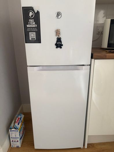 Fridge he