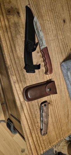 hunting/camping knifes