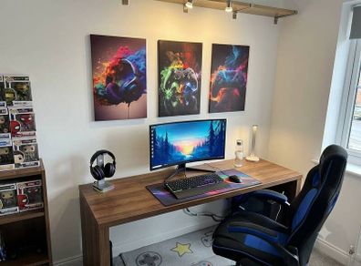3 framed printed canvas 35x55cm