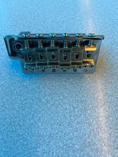 Fender Stratocaster tremolo bridge machnie heads tuners Electric guitar parts accessories