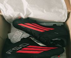 Adidas F50 Football boots (size 9)
