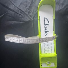 Clarks toddler shoe size gauge