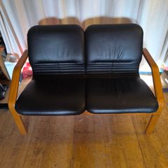 Black vintage 2-seater lounge seat