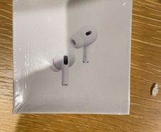 earbuds