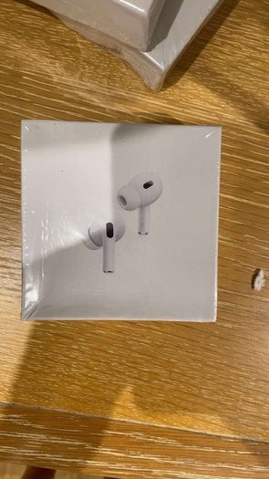 earbuds