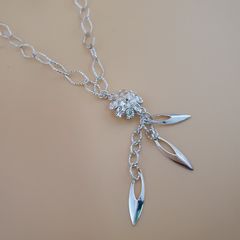 25 Sterling Silver Geometric Flower Pendant Necklace with Leaf Charms Modern Elegant Chain Jewelry