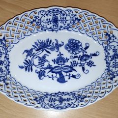 Vintage Original Bohemia Zwiebelmuster Blue Onion pattern perforated basket