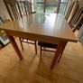 Kitchen table and 4 chairs Image 5