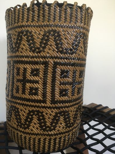 Rattan drawstring bag