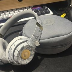 Beats solo3 Gaming Office headphones Special Edition of the Chinese New Year