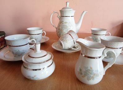 Vintage Thun "Carlsbad" tea set