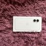 Iphone 16 white (in box) Image 3