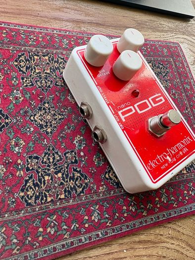 Electro-Harmonix Nano POG Polyphonic Octave Generator