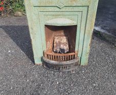 cast iron fire place (offers)