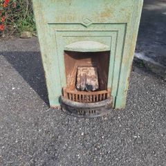 cast iron fire place (offers)
