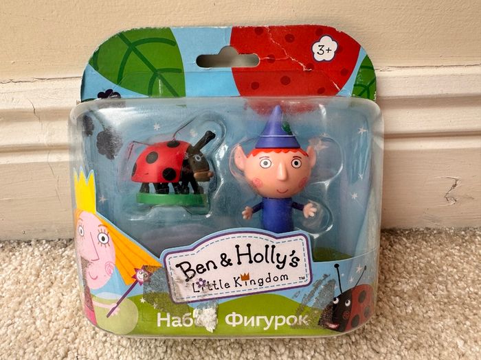 Ben & Holly's Little Kingdom Ben And Gaston 30970 action figure 2016 Damaged Box Please see photos