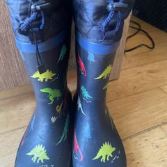 childs wellies