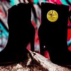 BNWT 'Harrods In Store' Boots