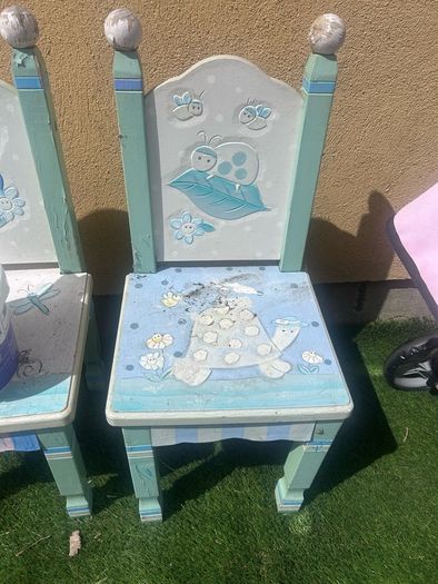 kids chairs