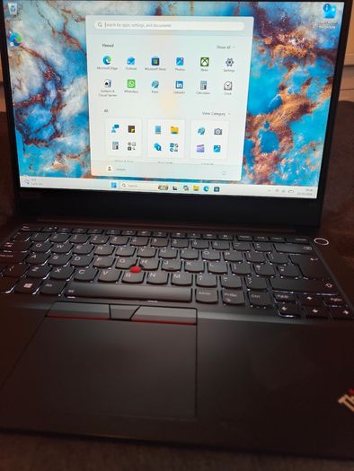 Lenovo ThinkPad E14, i7-10510, 8gb ram, 250gb ssd, like new condition, original charger