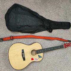 Acoustic Guitar, Strap and Bag