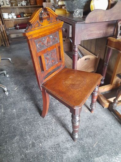 Arts and Crafts Hall Chair