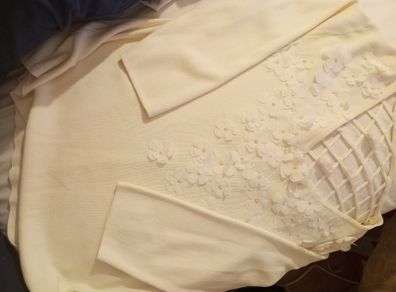 Cream woman's jumper size 18-20
