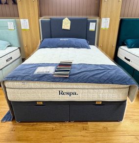 Headboard 5' wide (Respa)