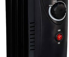 650W Oil Filled Radiator, 5 Fin Portable Electric Heater - Black, Adjustable Thermostat, Safety Cut-Off, 10 m sq Room Size