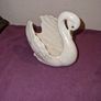 Porcelain Swan ornament Image 2