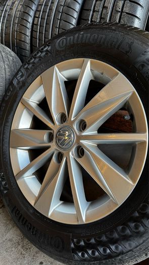 15" Genuine Volkswagen Alloys