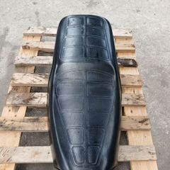suzuki gn125 seat