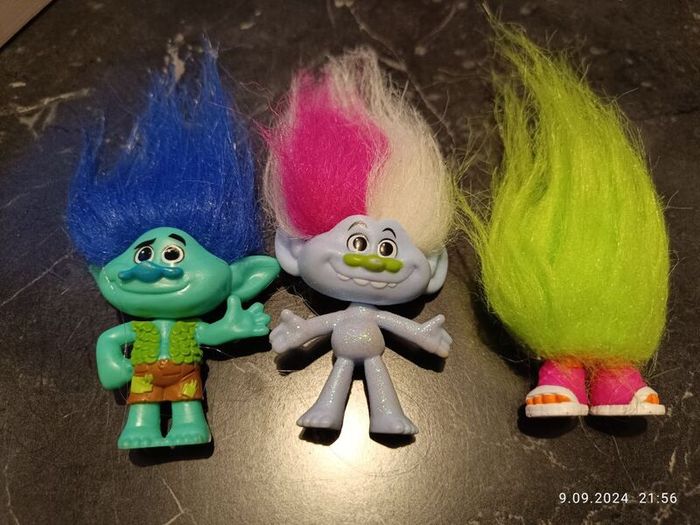 trolls